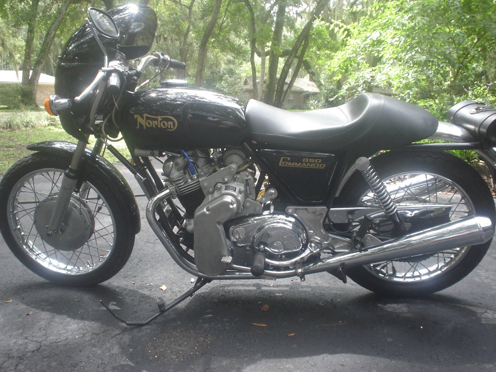 РњРѕС‚РѕС†РёРєР» Norton Commando 1977